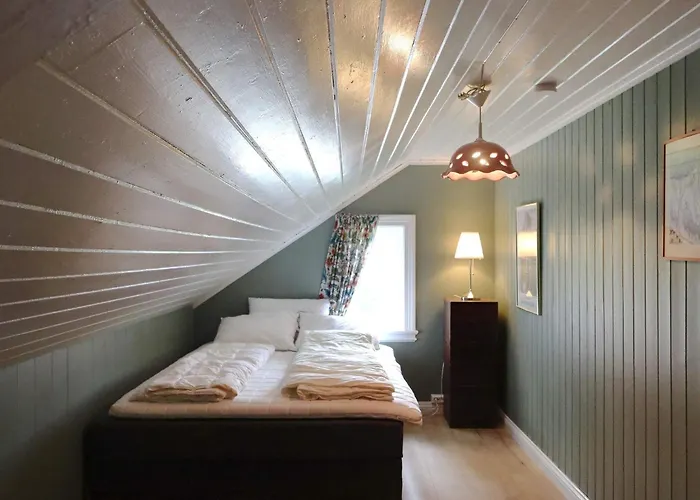 10 Person In * Tvedestrand